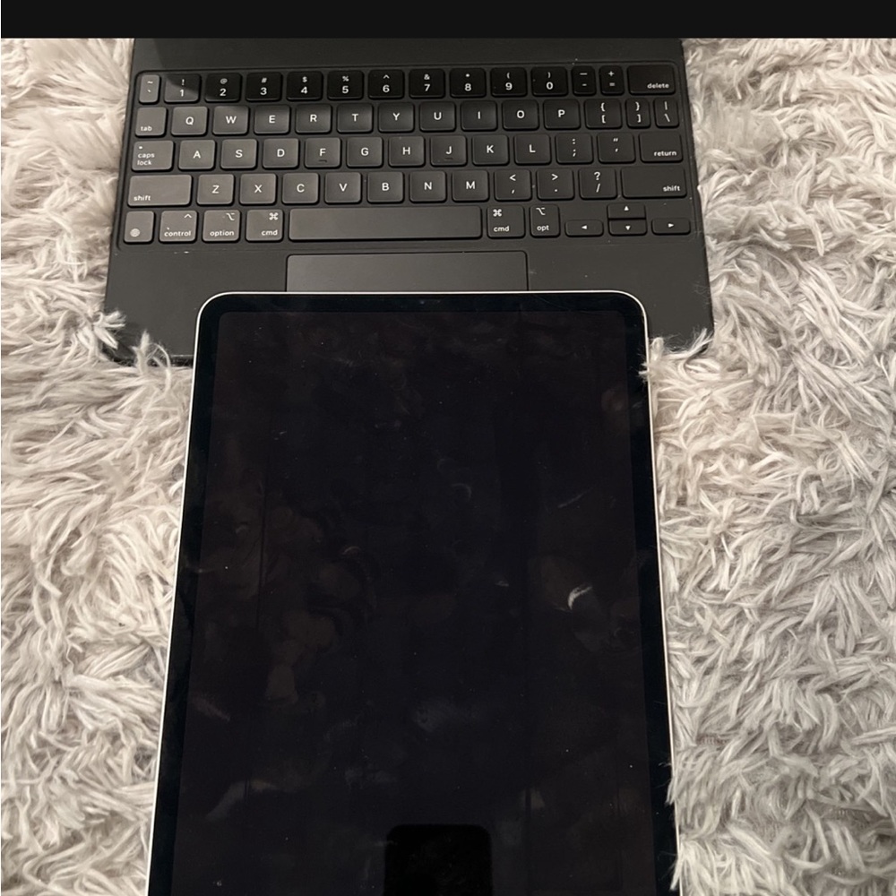 iPad Pro with keyboard practically brand new
